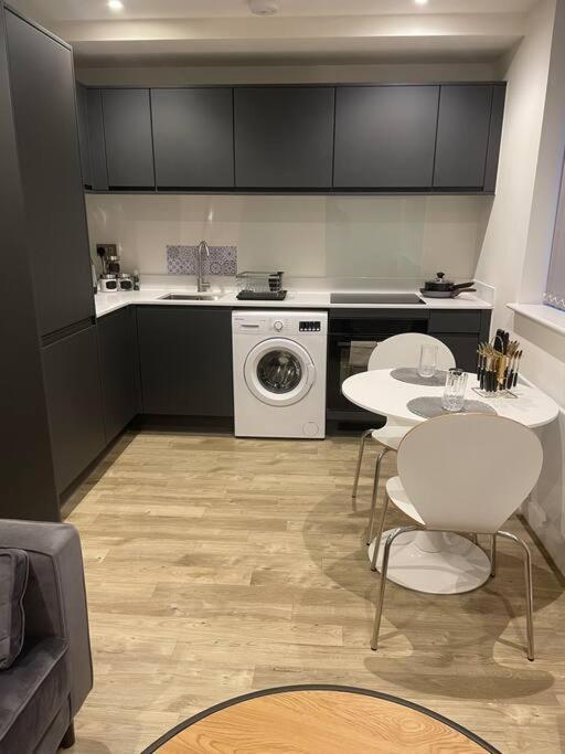 Stylish Flat In Old Trafford Apartamento Manchester Exterior foto
